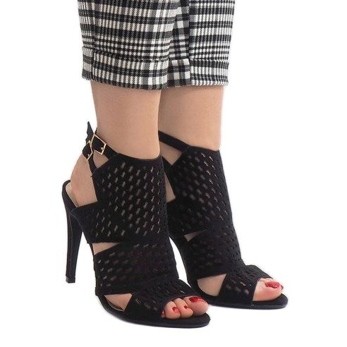 Svarta openwork-stövlar 238-5 1