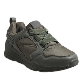 520-7 gröna sportskor 1