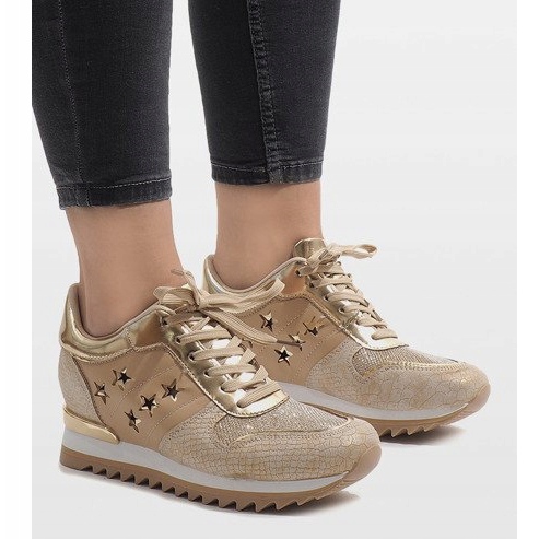 Gyllene sneakers på kilen G-127 1