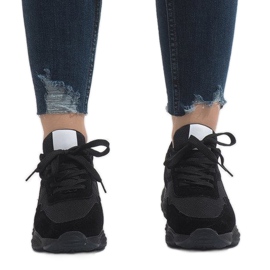 Svarta E-102 sportskor 2