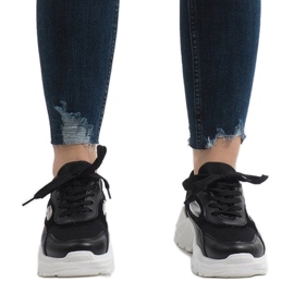 Svarta trendiga sportskor PP-37 2