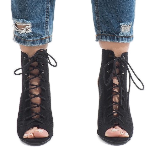 Svarta öppna stövlar på häl 1610-22 2