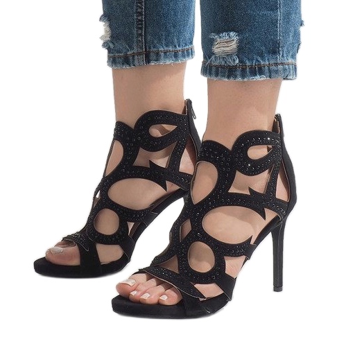 Svarta öppna stövlar på en högklackad HF1436-20 1