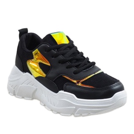 Svarta trendiga sportskor 2018-3 1