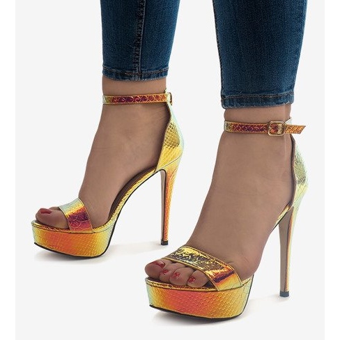 Guldsandaler iriserande klackar 8338-19 gyllene 1