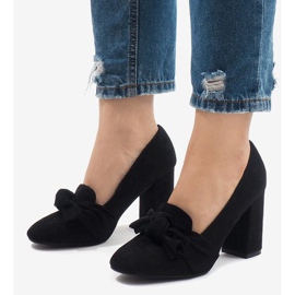 Svart mocka pumpar på N510 pelaren 1