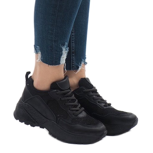 BY-080 svarta sportskor 1