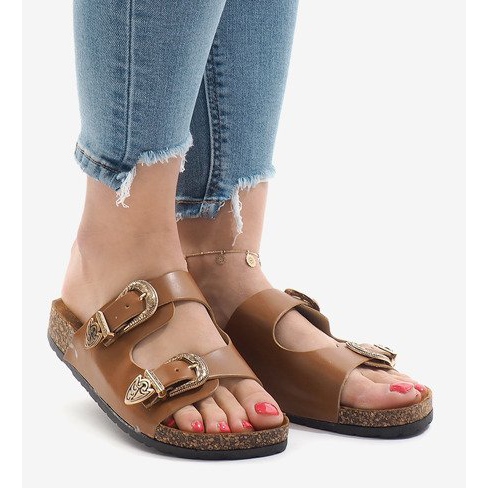 Kamel tofflor med spännen 7018-PL brun 2