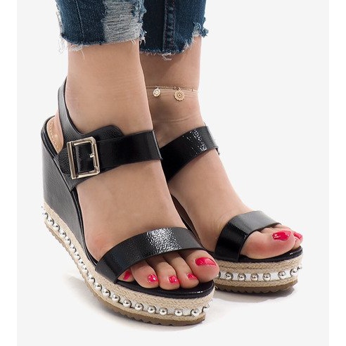 Silverlackerade kilsandaler 17060-73 svart 2