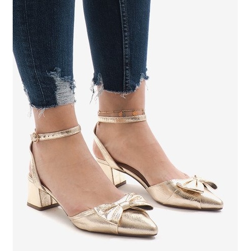 Sandaler med guldklack 1702-2 gyllene 1