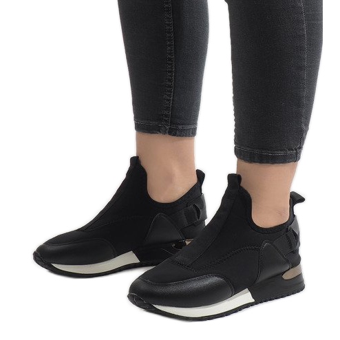 Svarta sneakers tillverkade av Lycra R-403 vit 1