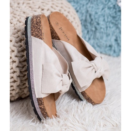 SHELOVET Mocka tofflor med kristaller beige 2