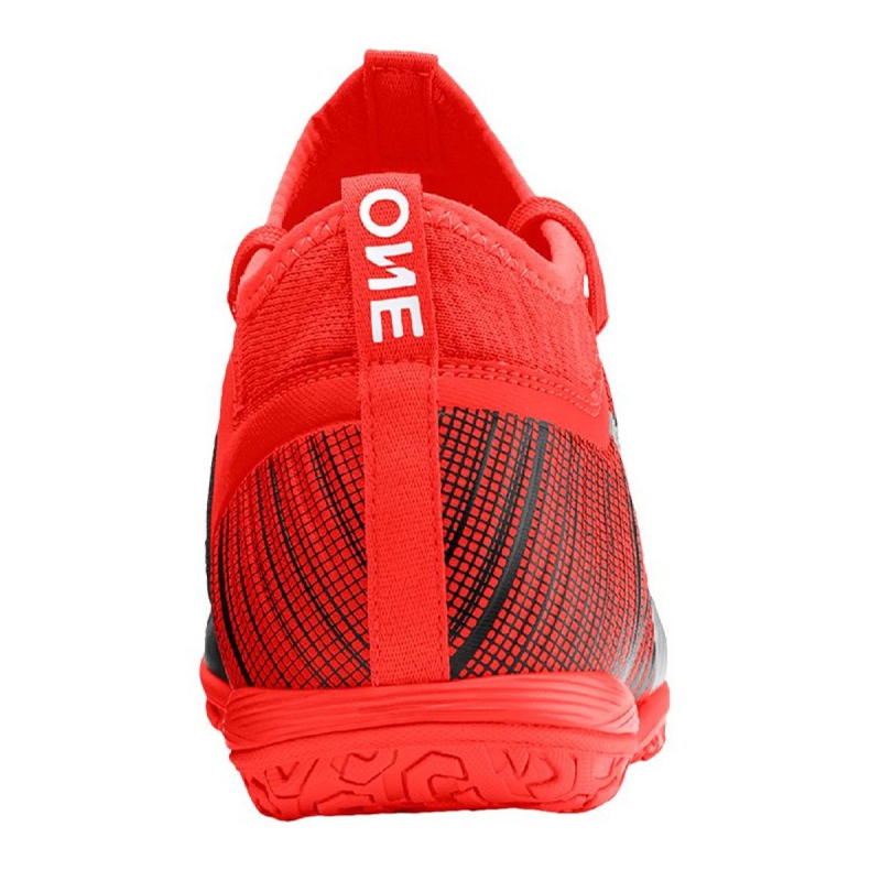 Inomhusskor Puma One 5.3 It M 105649-01 mångfärgad röd 1