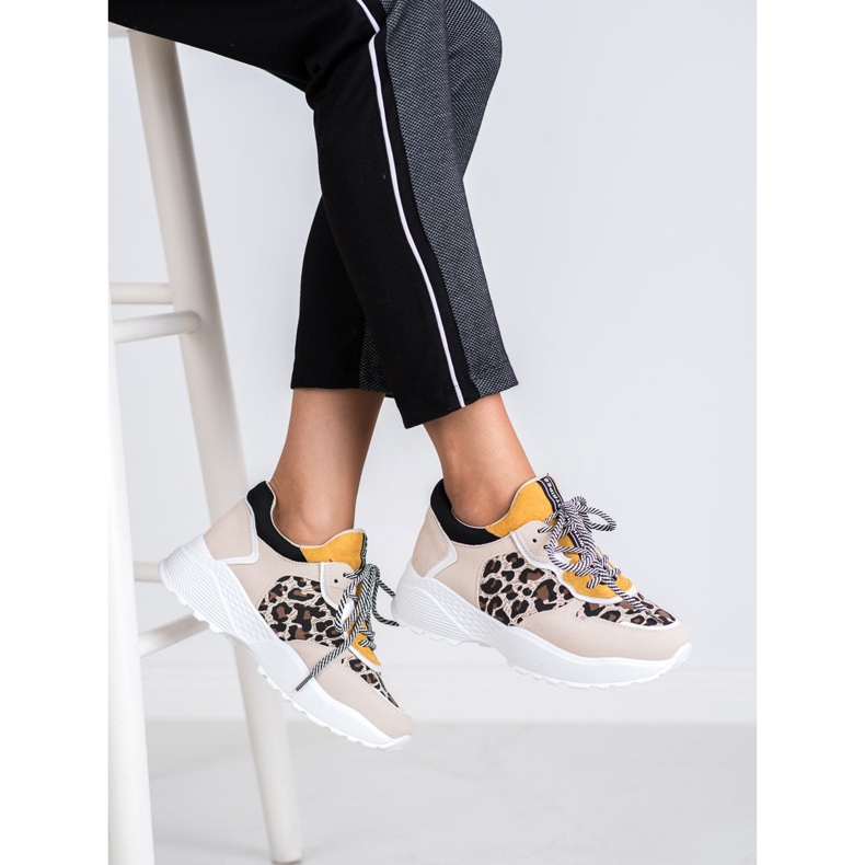 SHELOVET Trendiga sneakers i leopardmönster brun 2
