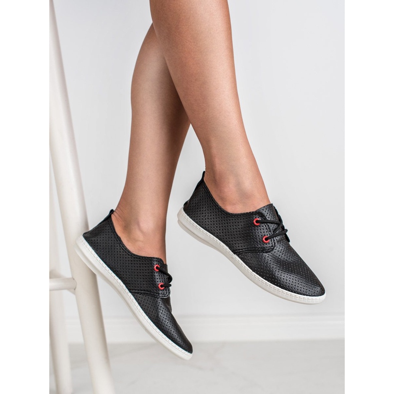 SHELOVET Svarta sneakers 1