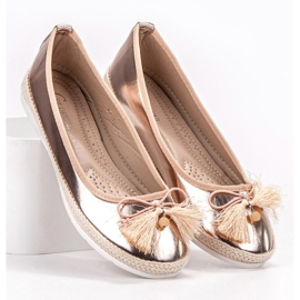 COLORFUL Trendiga gyllene ballerinor 1