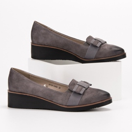 Pumpar med rosett VINCEZA grå 1