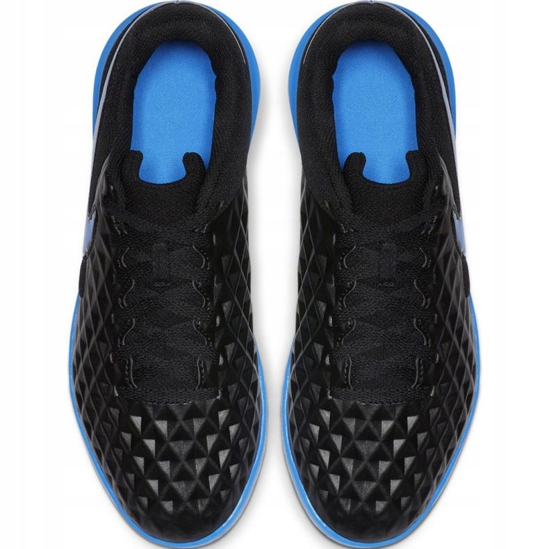 Fotbollsskor Nike Tiempo Legend 8 Club Ic Jr AT5882 004 svart 1
