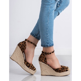 SHELOVET Pumpar med Panetrka brun 1