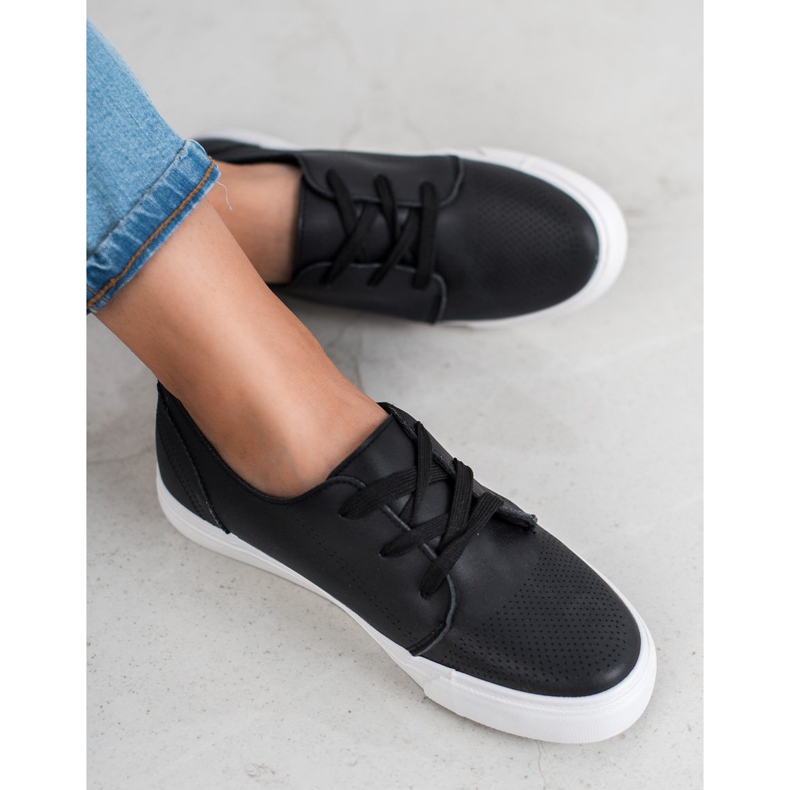 SHELOVET Svarta brogues 1