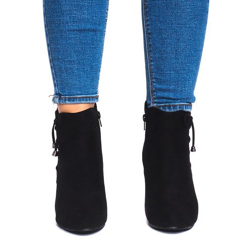 Suede Booties On A Bar 66-98 Black svart 2