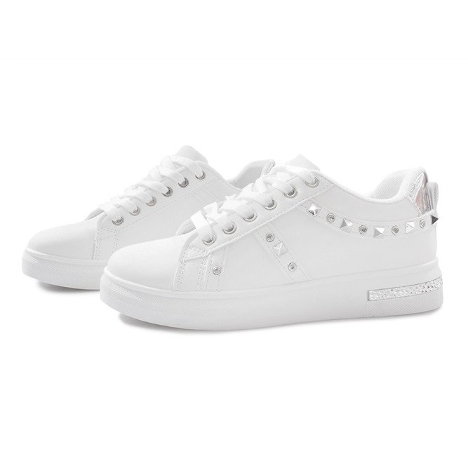 Vita sneakers med Lucette dubbar 2