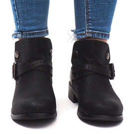 Stövlar 1702Y Svart 2