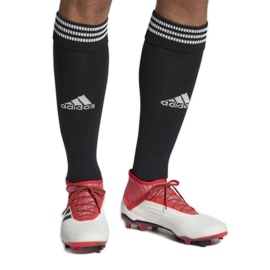 Adidas Predator 18.2 Fg M CM7666 fotbollsskor mångfärgad vit 1