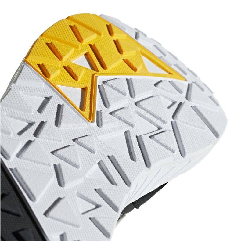 Adidas Questarstrike Mid M G25773 skor svart 2