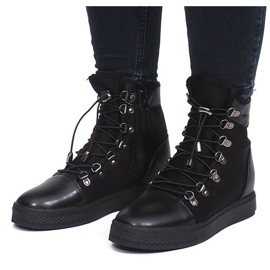 Svarta openwork wedge sneakers från Mathilde 1