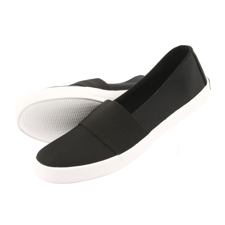 Svarta American Club slip-on sneakers 5