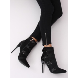 Svarta stövlar på en nål svart BKKX1150 Svart 2