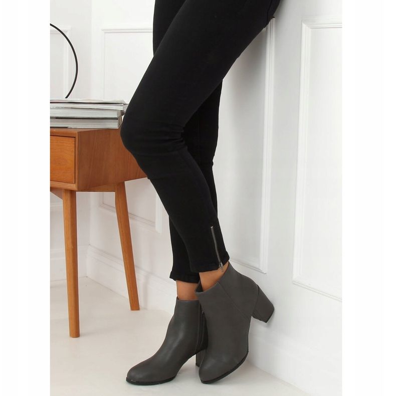 Klassiska grå höga klackar 77-71 Grå 2