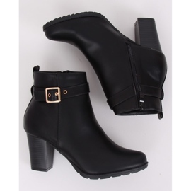 Svarta högklackade stövlar F169 Svart 2