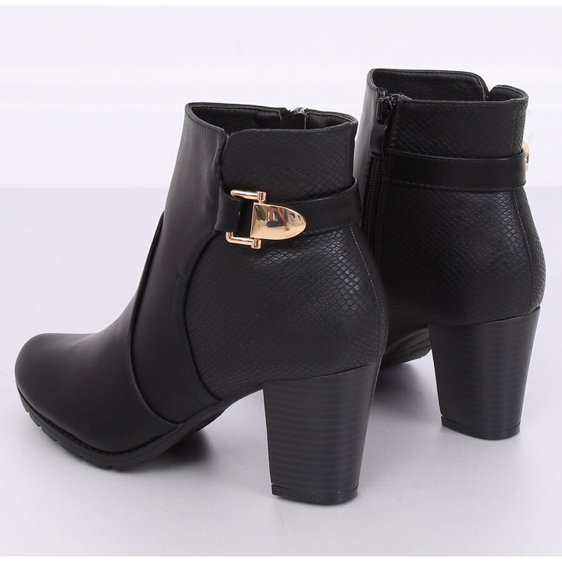 Svarta högklackade stövlar F168 Svart 1