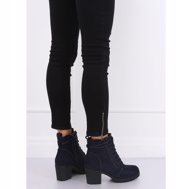 Marinaskor på skyddet W358 Blå marinblå 1