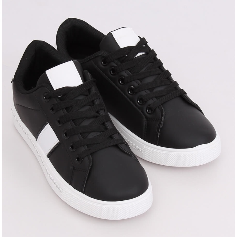 Svarta kvinnors sneakers B5133B Svart 2