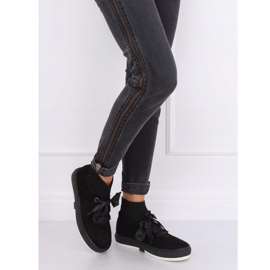 Svarta CH-95 Svarta vristskor 1