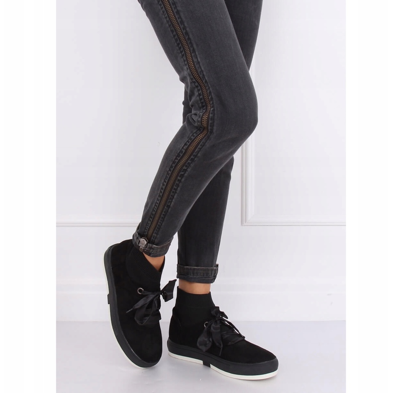 Svarta CH-95 Svarta vristskor 1