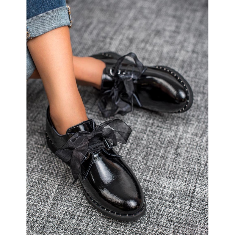 Filippo Svartlackerade skor 1