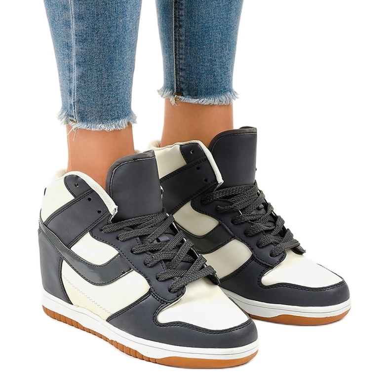 Beige sneakers med snörningskilar 0056-2 1