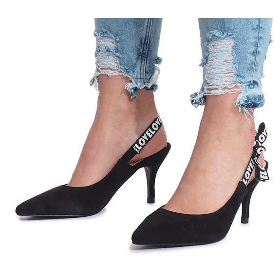 Svarta högklackade sandaler från Love Paris 1