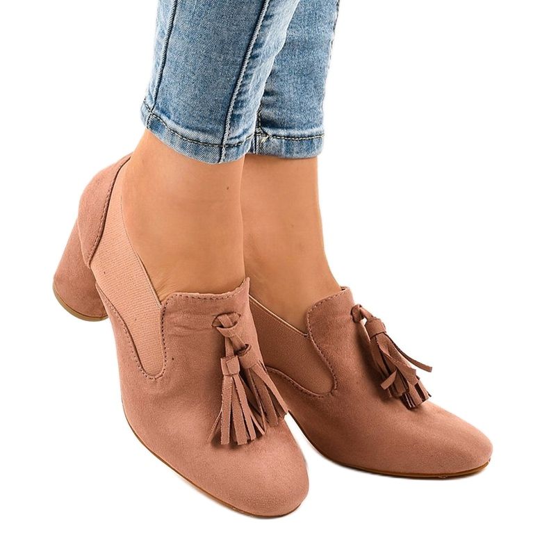 Rosa mockapumpar på LL-97P-stolpen 1