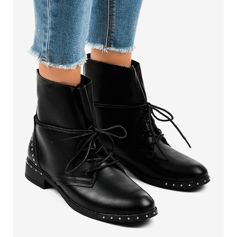 Svarta platta snörskor A-251 1