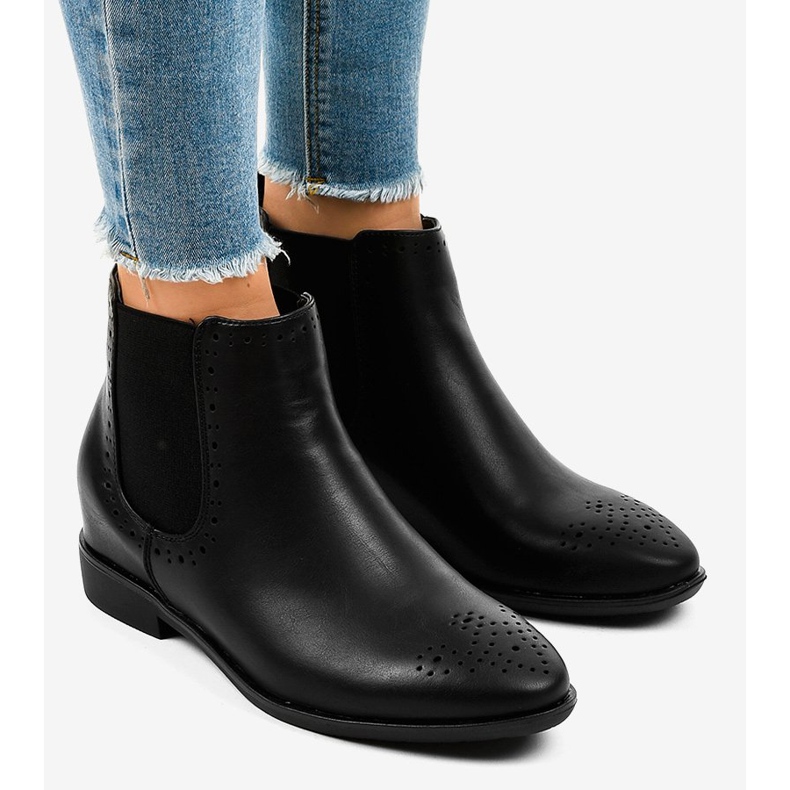 Svarta stövlar med resår A-187 1