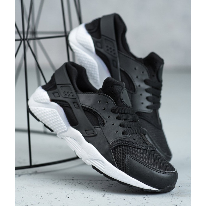 SHELOVET Svarta sportskor 2