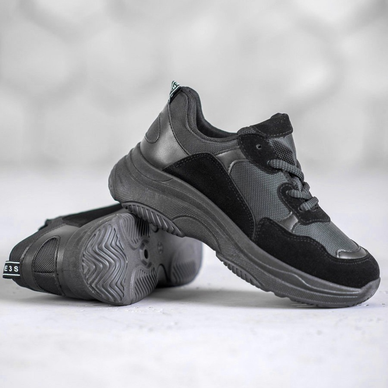 SHELOVET Svarta sportskor 1