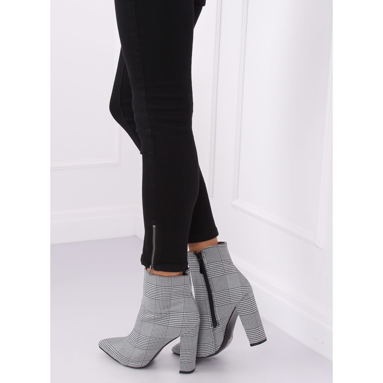 Svarta högklackade stövlar NS053P Houn Dstooth 2