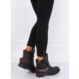 Svarta militärstövlar LL-165P Svart 1