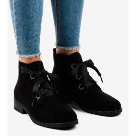 Svarta snörskor med snörning K123 1